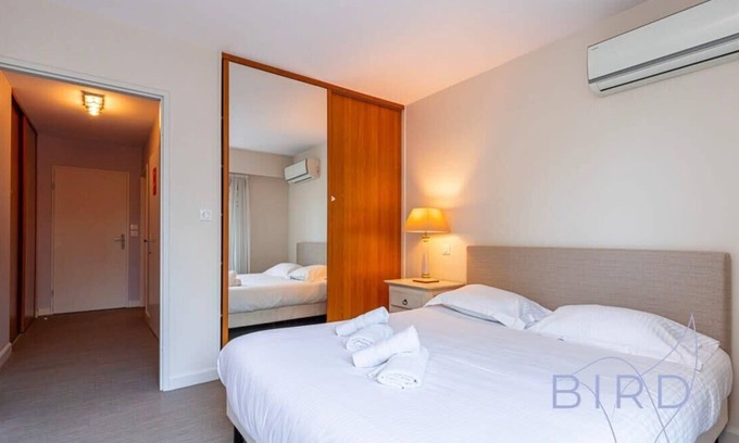 Plaine de la Brague Apartment | Spacious apartment Pool and Parking