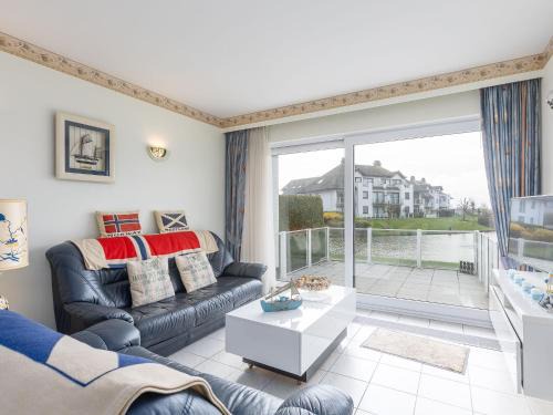 Middelkerke Apartment | Spacious apartment with terrace