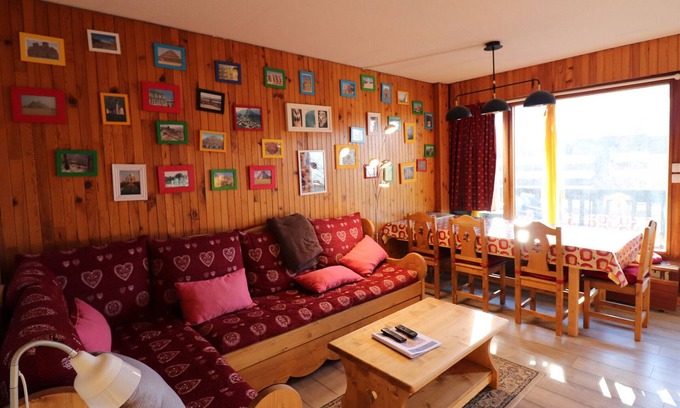 Tignes le Lac Apartment | Spacious Apartment with Balcony · Close to Slopes & Amenities · Sleeps 8 · Free WiFi