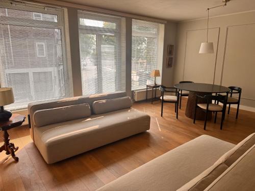 Arnhem Apartment | Spacious apartment with roof terrace and balcony