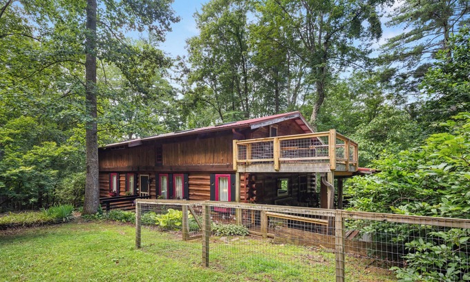 Arden Cabin | Spacious Cabin in Pisgah Forest.