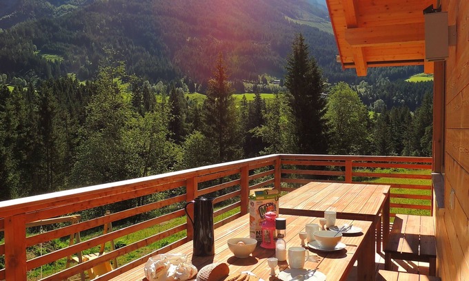 Annaberg im Lammertal House | Spacious chalet directly on the ski slope with a private sauna and relaxation area.