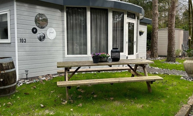 Hattemerbroek House | Spacious chalet with two bedrooms