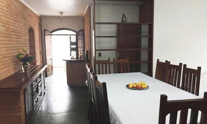 Itanhaem House | Spacious, comfortable single storey house, one block from the beach and close to the center.