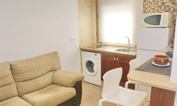 Conil de la Frontera City Center Apartment | Spacious centrally located apartment