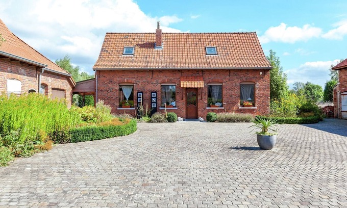 Nieuwkerke House | Spacious Family Home