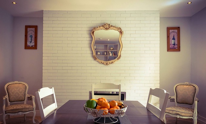 Rathgar House | Spacious Georgian Period House in Rathgar, Dublin. 4 Bedroom, 3 Bath, Sleeps 9
