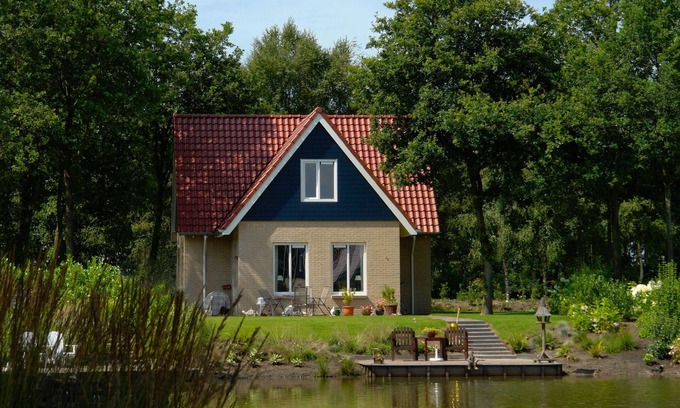 Westerbork House | Spacious holiday home with a dishwasher, 20 km. from Assen