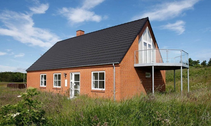 Vigsø House | Spacious Holiday Home in Hanstholm with Whirlpool