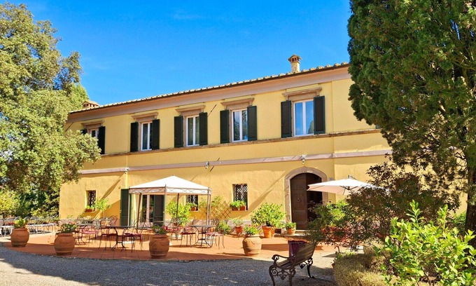 Il Poggio House | Spacious Holiday Home in Radicofani