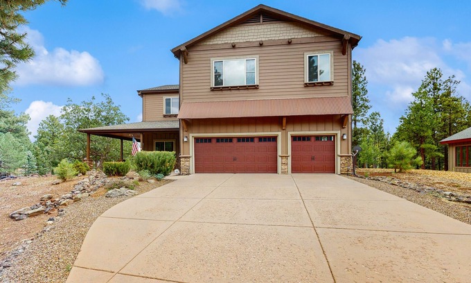 Flagstaff House | Spacious home w/game room & large covered patio - access to shared pool/hot tub