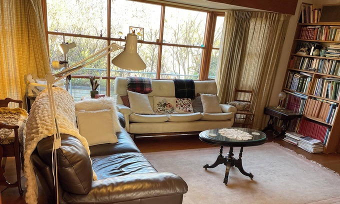 Narrabundah House | Spacious House + Garden, 8 Guests