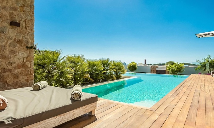 Binz House | Spacious house with a garden and close to the beach