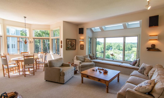 Lenox Dale Condo | Spacious, Lake View Condo Near Tanglewood in the Heart of the Berkshires!