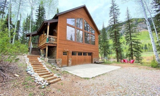 Columbine Lake Cabin | Spacious Lodge with Pond just 1 Mile to Purgatory Ski Resort