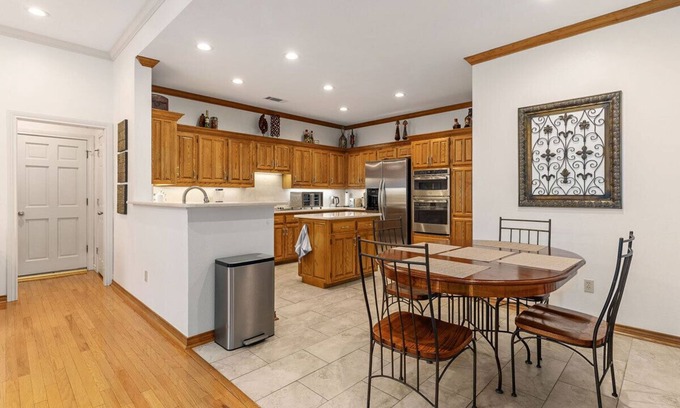 Far North Dallas House | Spacious North Dallas/Plano 3Bd 2Ba Pet-Friendly Home. Quiet safe neighborhood