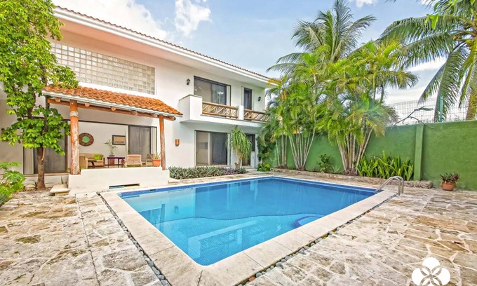 Colonia Adolfo Lopez Mateos House | Spacious outdoor w/pool, ample rooms and privacy