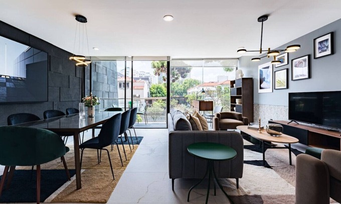 Polanco Apartment | Spacious Polanco Apartment with Private Balcony and Coworking Area