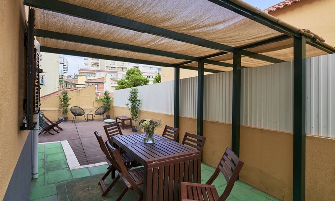 Lisbon Old Town Apartment | Spacious &Renovated w Amazing Patio, By TimeCooler