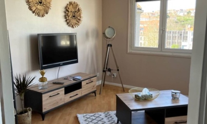 Boulogne-Centre Apartment | Spacious studio "Happy Times