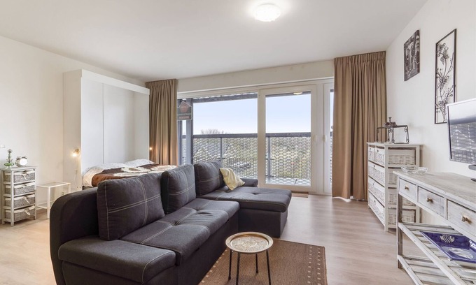 Blankenberge Apartment | Spacious studio with storage room