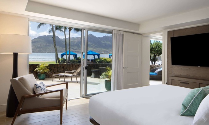 Lihue Hotel | Spacious Suite w/Private Lanai | Beachfront Retreat w/Airport Shuttle