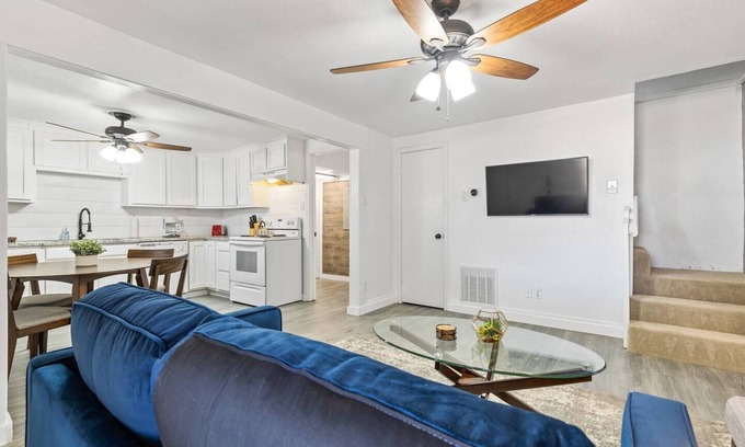 Fort Worth House | Spacious TCU 2 Living Rooms, 4 Bedroom, 3 Bath Charming home