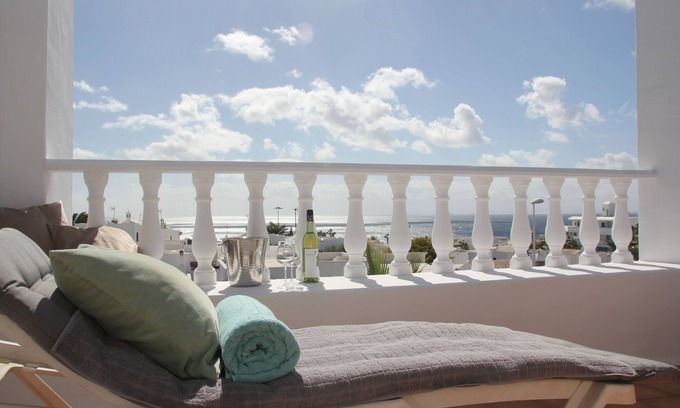 Puerto del Carmen House | Spacious two bedroom house near the beach with private terrace and sea views