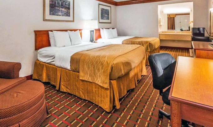 Decatur Hotel | Spacious Two Queen Non-Smoking Quarters, Scottish Inns - Near Decatur Square