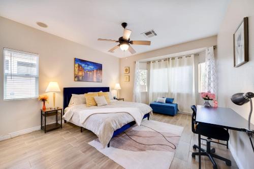North Las Vegas House | Spacious Vegas Home, BBQ, H-Speed Wi-Fi, Sleeps 11