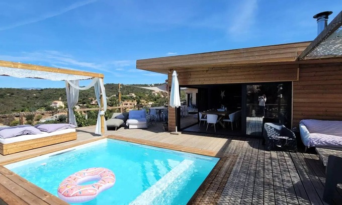 Molini Villa | Spacious Villa Albitreccia - 5 rooms 8 people - 5 Room Villa for 8 people