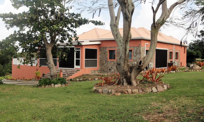 Cotton Ground House | Spacious villa close to gorgeous beach.