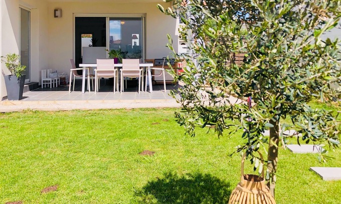 Vendargues Villa | Spacious villa with pool & jacuzzi / 20mn beach