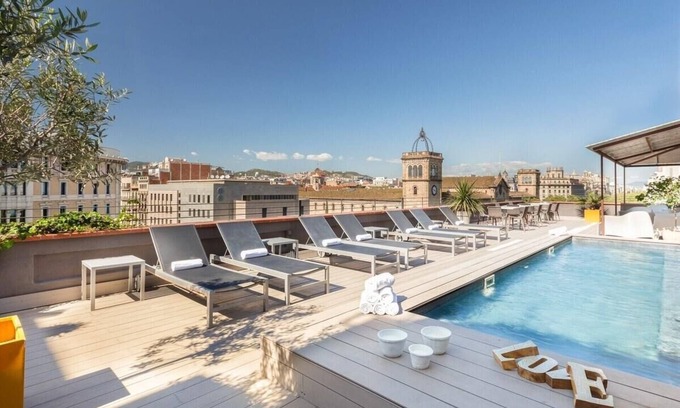 Eixample Apartment | Spaciousness and luxury in the center
