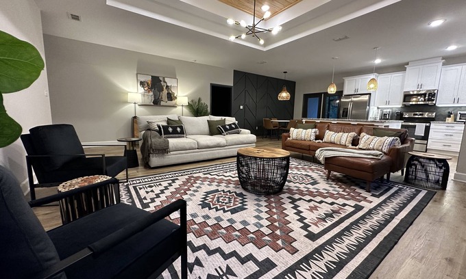 Tallahassee House | Sparkling brand new home 4.9 miles from Doak Campbell Stadium