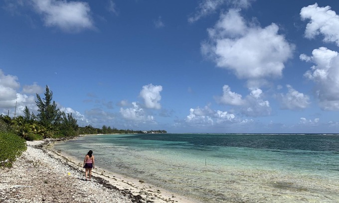 Bodden Town House | SPARROW'S LAIR Ocean's Reach 4 bed 3 bath executive home 5 mins to the beach