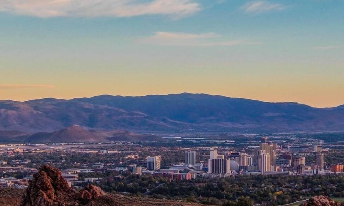 Reno/Tahoe Airport House | *Special ~ Reno Family Friendly~Events/Lake Tahoe