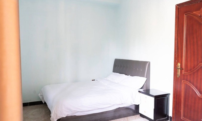 Kirkos Apartment | Specious apartment offers accommodations right in the heart of Addis!