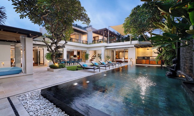 Jimbaran Bay Villa | Specious three bedrooms villa near Jimbaran beach