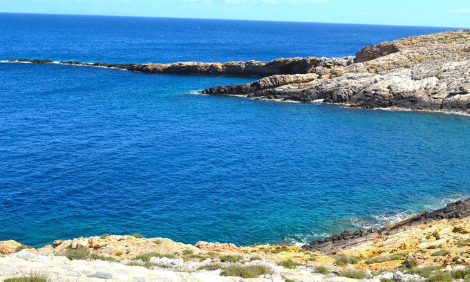 Herronisos Apartment | Spectacular and Charming House in Sifnos Keronissos Village on The Sea