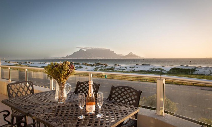 Bloubergstrand Apartment | Spectacular Beachfront Apartment 3 Bedroom C101 Sea Spray