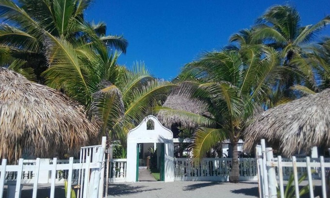 El Porvenir House | Spectacular frontbeach house