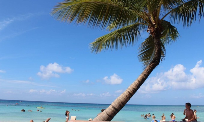 Antoneys Cay Condo | Spectacular Luxury Vacations at Infinity Bay