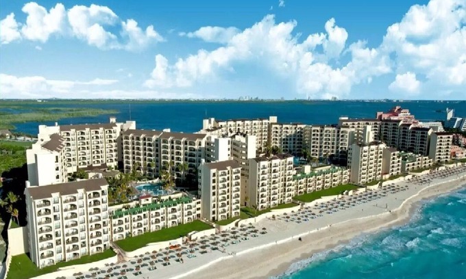Zona Hotelera Hotel | Spectacular view of the Caribbean