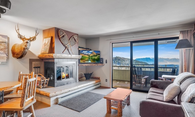 Whitefish Condo | Spectacular views and ski access from this cozy Edelweiss one bedroom