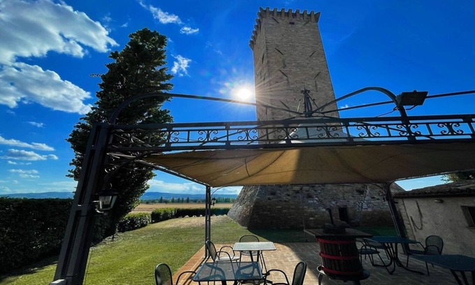 Limiti Villa | Spello By The Pool - Sleeps 11, Italy - Large private pool - Aircon - Wifi