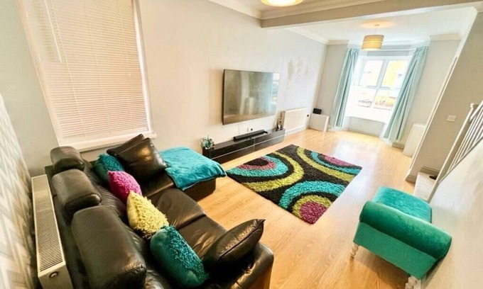 Northampton House | Spencer Street Retreat in Northampton