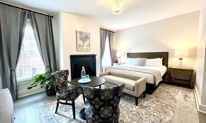 Chillicothe Bed & Breakfast | Spencer Suite at The Willis-James