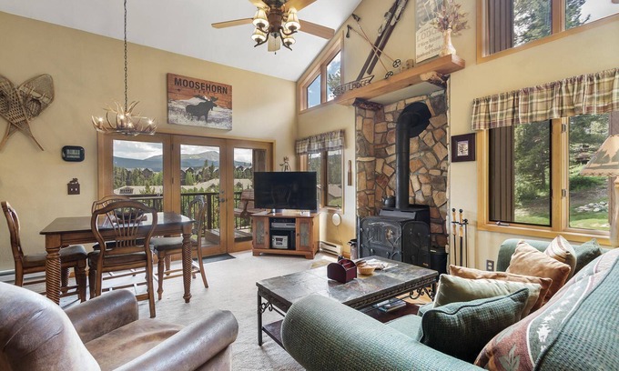 Four O'Clock House | Spend Fall with Us in Breckenridge! Cozy Ski-in, Ski-out Condo with Mountain Views