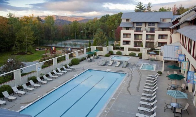 Lincoln House | Spend July 4th at Pollard Brook Resort in Beautiful Lincoln, NH